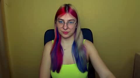 Snapshot of luna_lush_ chatting on March 11, 8:19 am Luna online show from March 11, 8:19 am
