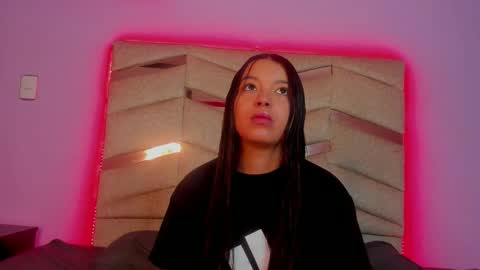 Snapshot of luna_sweeett_ chatting on December 5, 12:22 pm Luna online show from December 5, 12:22 pm