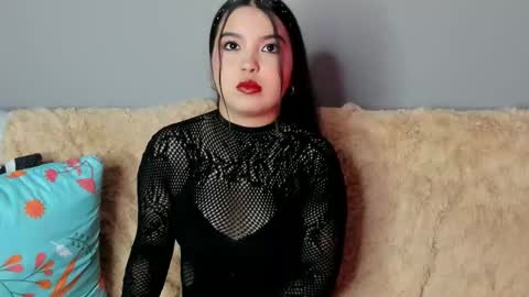 Luna  online show from February 11, 8:10 pm