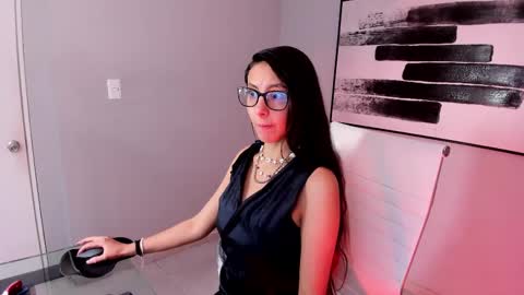 luna online show from March 11, 11:55 am