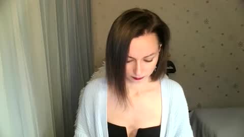 lunaa_bluee online show from November 24, 9:06 pm