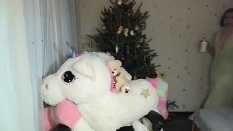 lunaa_bluee online show from January 9, 12:04 am