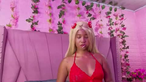 lunna online show from March 6, 3:34 am