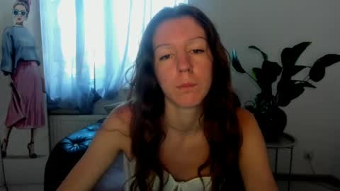 lunaa_x44 online show from July 6, 8:19 am