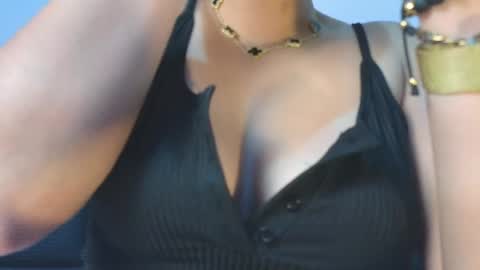 Luna Aspen online show from April 8, 6:21 pm