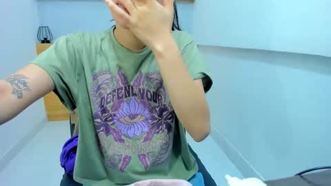 Snapshot of lunabella55 chatting on October 18, 10:18 am LunaBella55 online show from October 18, 10:18 am