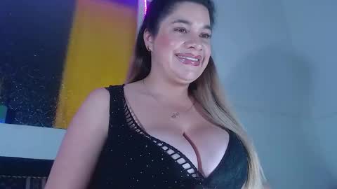 Luna  your sweet naughty girl online show from April 29, 12:14 am