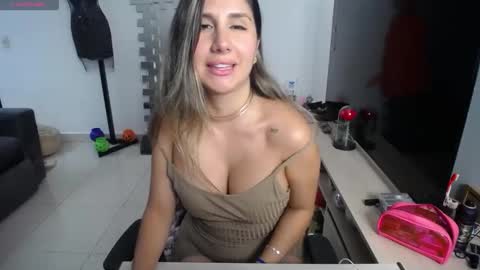 lunagardners online show from October 28, 9:52 pm