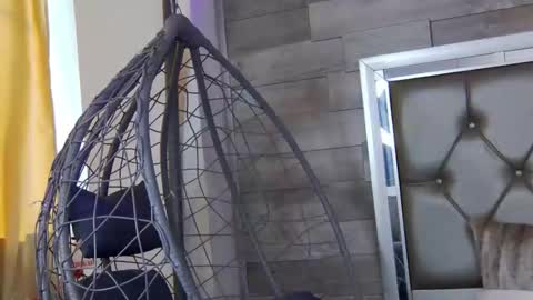 LunaJenner online show from April 5, 12:59 pm