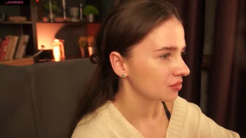 Snapshot of lunaolivia_ chatting on October 10, 1:16 pm lunaolivia_ online show from October 10, 1:16 pm