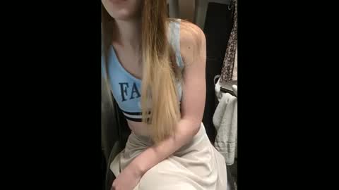 lunapixie2020 online show from January 29, 8:08 am