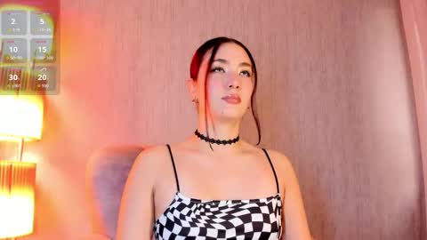 Luna  online show from March 6, 5:41 pm