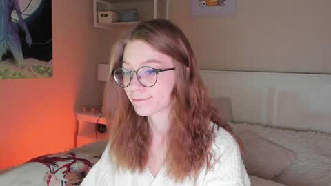 Snapshot of lunar_sofia chatting on December 26, 8:50 am Sofia online show from December 26, 8:50 am