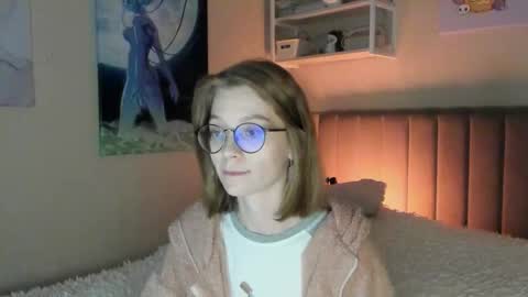 Snapshot of lunar_sofia chatting on September 15, 3:09 pm Sofia online show from September 15, 3:09 pm