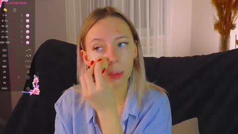 Kelly online show from November 18, 2:51 pm