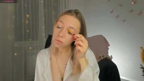 Kelly online show from January 10, 2:44 pm