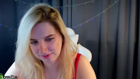 LunasShine online show from January 9, 4:06 am