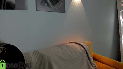 LunasShine online show from March 3, 4:07 am