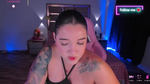 LUNA ROSE online show from February 20, 5:06 am