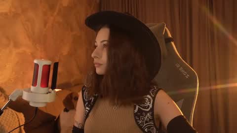 Amelia online show from April 24, 8:44 pm