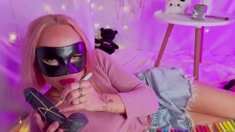 My name Lun online show from April 6, 3:57 pm