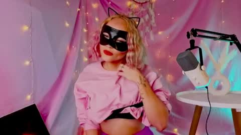 My name Lun online show from March 30, 3:44 pm