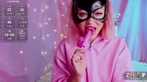 My name Lun online show from April 14, 3:45 pm