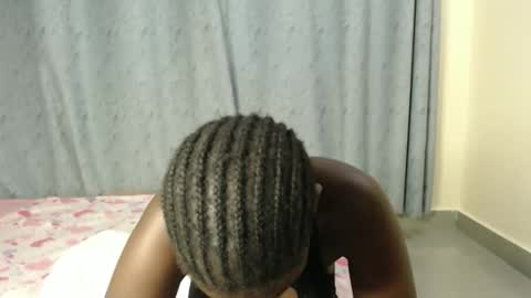 Snapshot of luo_queen chatting on September 22, 3:27 am luo_queen online show from September 22, 3:27 am