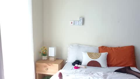 Karly    follow for next broadcast updates kisses online show from November 12, 4:43 am