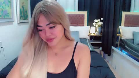 Trina online show from December 19, 7:07 am