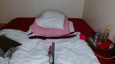 lustrous-choco online show from March 11, 8:55 pm