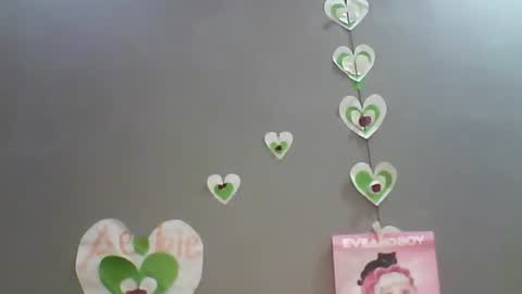 Bee Bee online show from March 16, 5:44 am