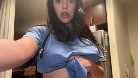 luxcher22 online show from February 7, 3:24 am