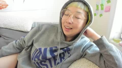 LuxGray online show from April 11, 6:55 pm