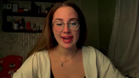 Katie online show from December 21, 6:34 pm