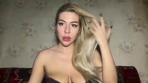 LuxSonyaStar online show from December 17, 12:42 pm