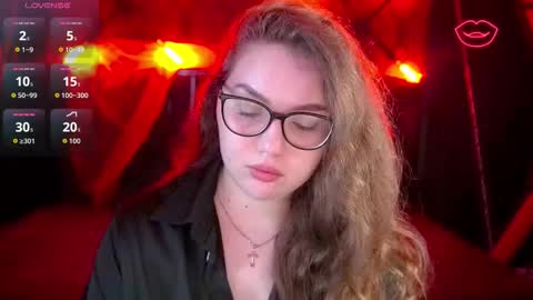 luxsopphia_ online show from November 8, 8:36 pm