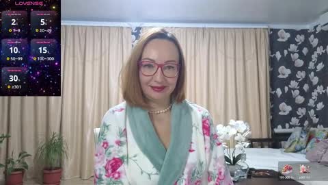 lybava online show from December 13, 1:33 pm