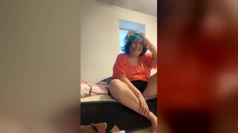 lydiasheer online show from April 3, 1:42 pm