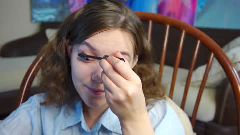 hi im Lyle online show from February 8, 3:19 am