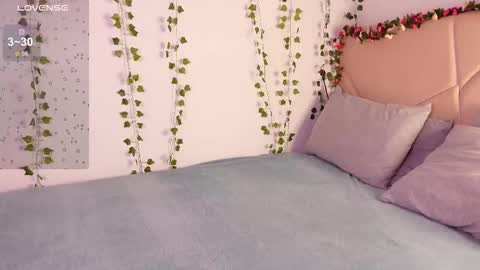 Lyly   online show from November 10, 5:46 am