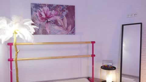 Lyly   online show from February 2, 5:32 am