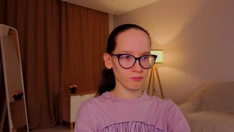 Sara online show from March 14, 4:08 pm