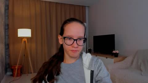 Sara online show from September 14, 4:16 pm