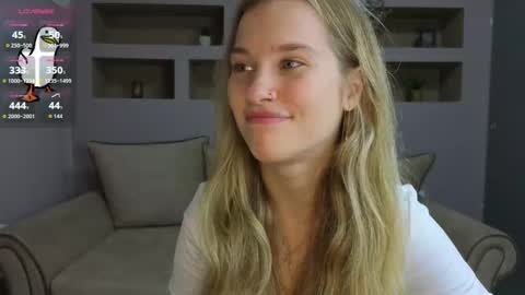 Lynn online show from November 9, 3:30 pm