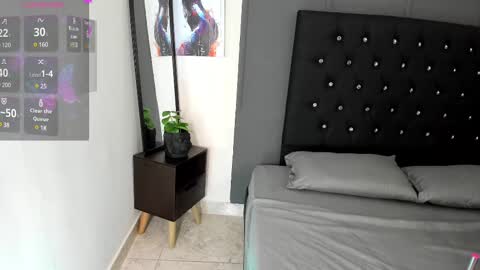 .. online show from February 24, 10:57 am