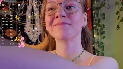 Lyra online show from November 19, 12:21 am