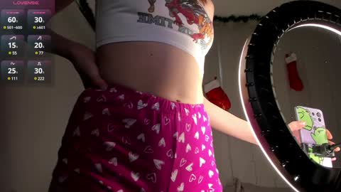 lysia cute   6 AM GMT1 - 3 PM GMT1  online show from December 25, 6:09 am