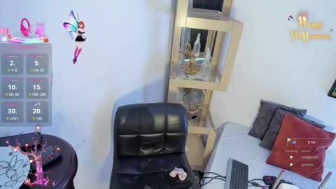 Mila online show from October 31, 4:11 pm