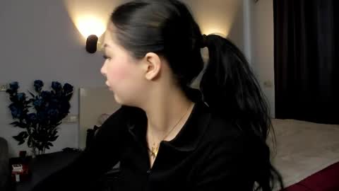 Melissa online show from April 2, 4:10 am